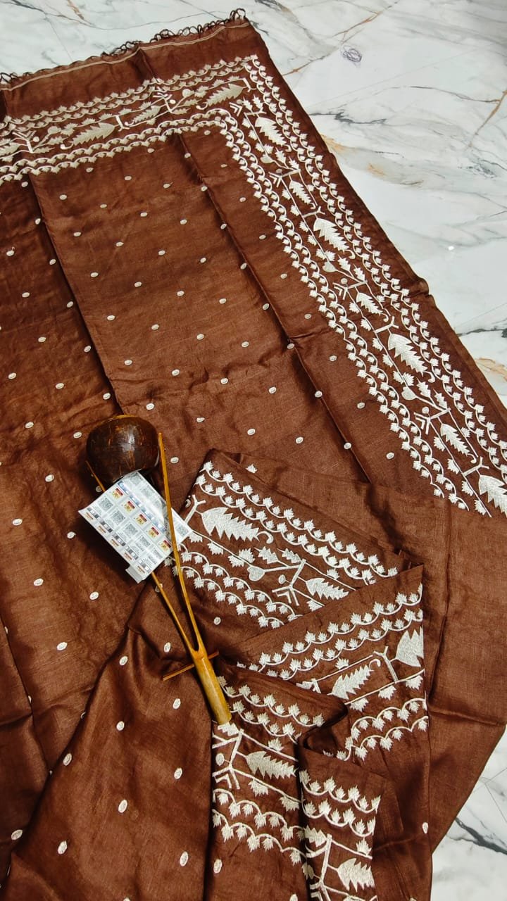 brown handloom saree 